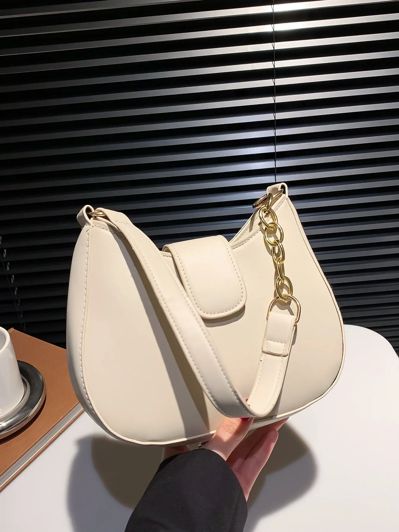 1pc Beige Underarm Shoulder Bag - Beige