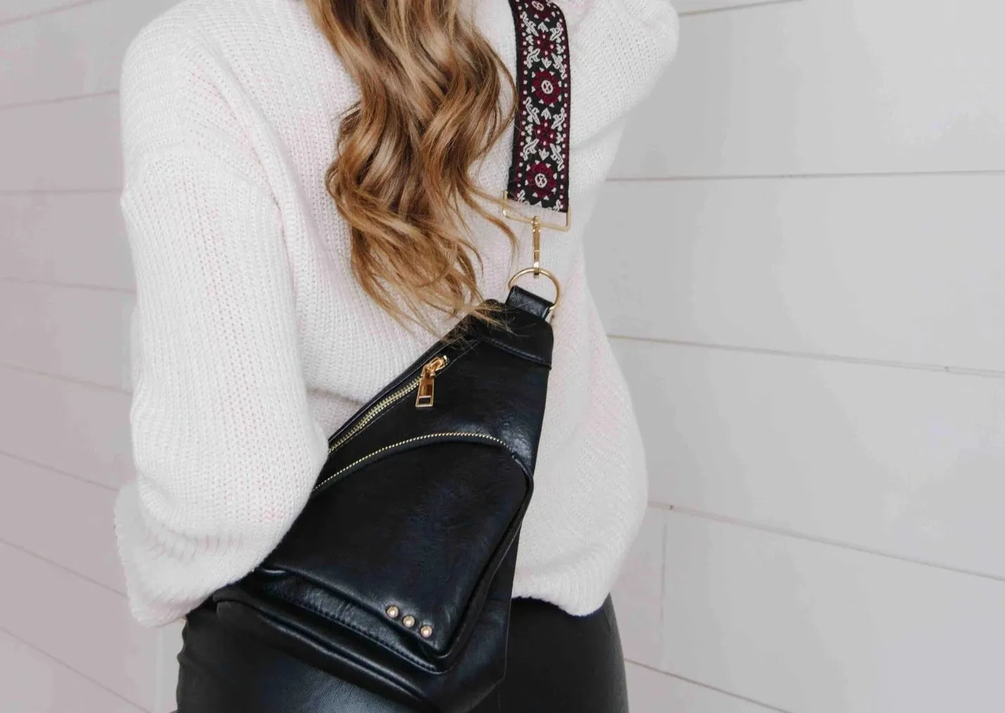 Austin Sling Bag