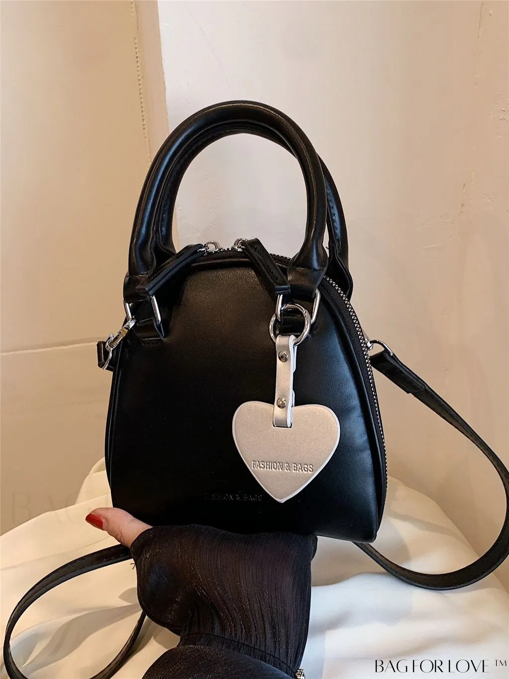 BagForLove - Chic and Versatile Mini Shell-Shaped Handbag with Double Handles