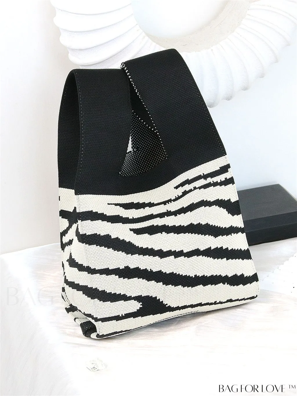 BagForLove - Chic Color Block Handbag with Geometric Crochet Pattern for Stylish Vacation