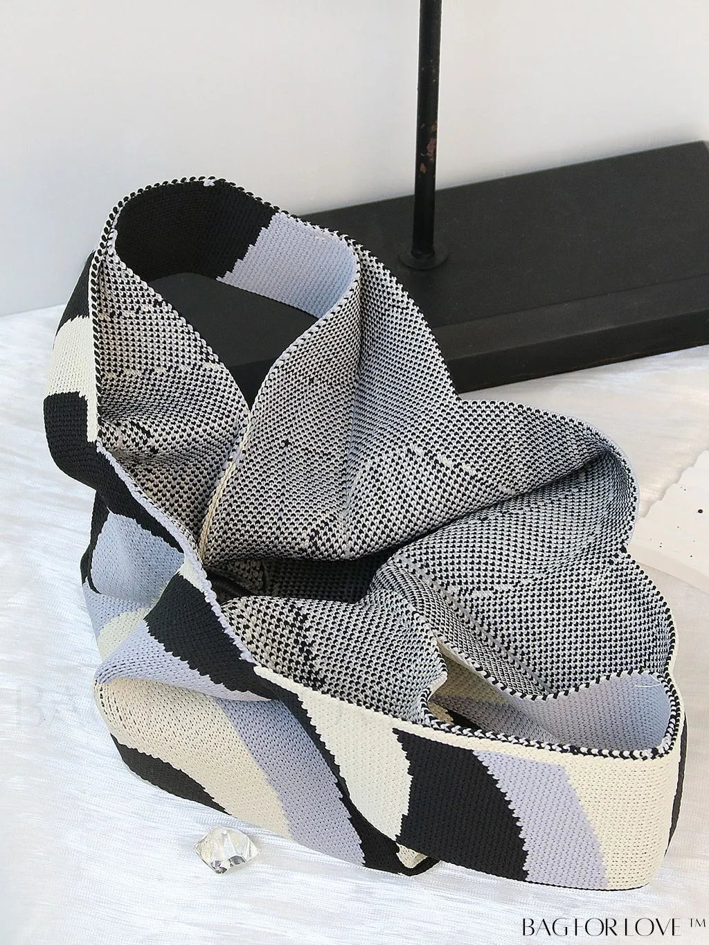 BagForLove - Chic Color Block Handbag with Geometric Crochet Pattern for Stylish Vacation