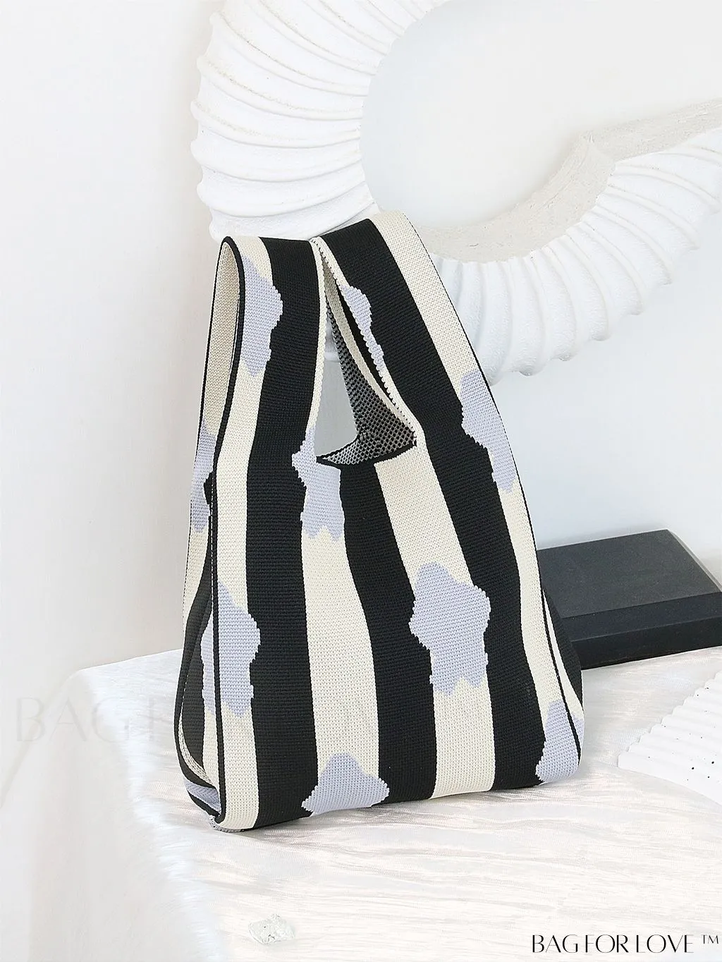 BagForLove - Chic Color Block Handbag with Geometric Crochet Pattern for Stylish Vacation