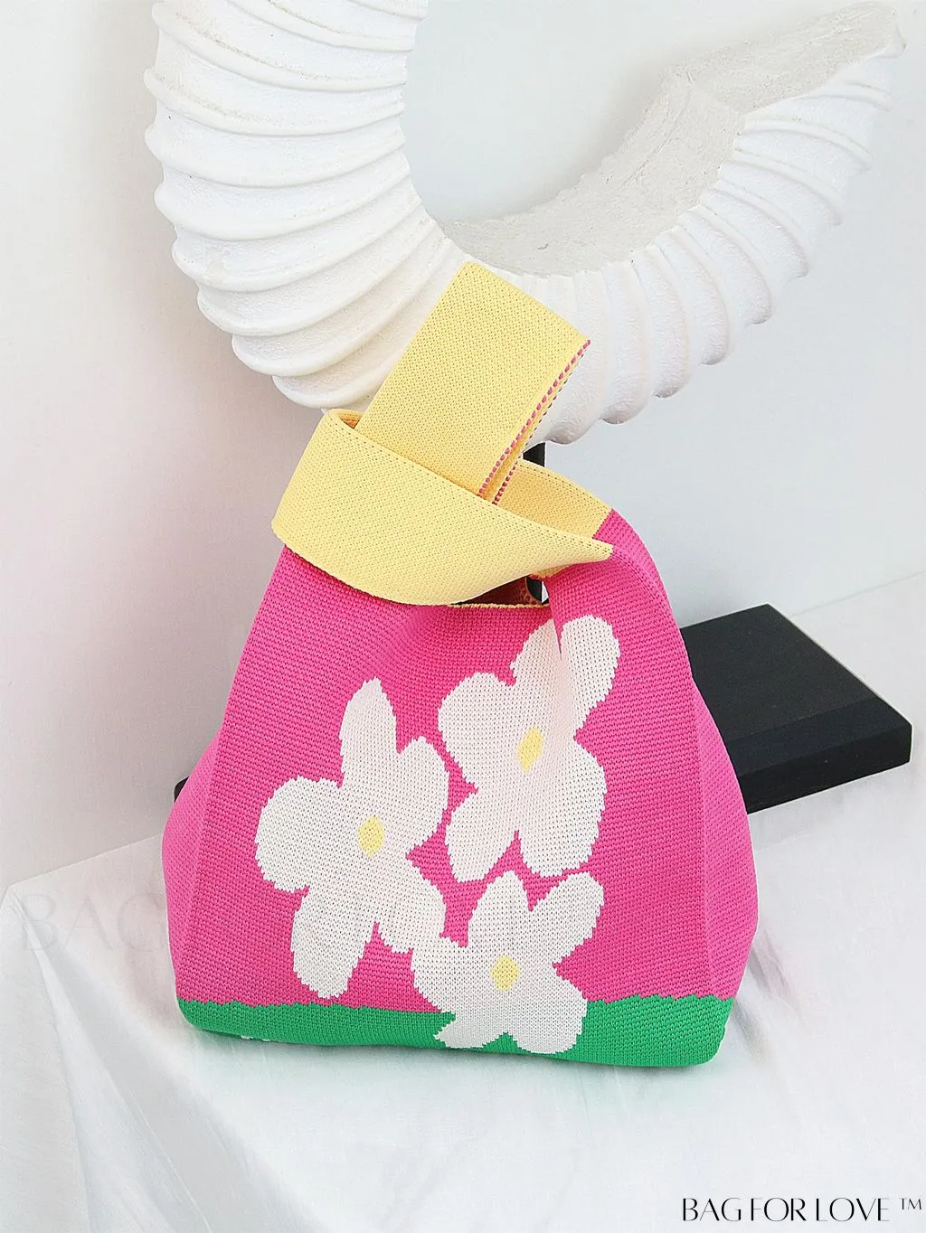 BagForLove - Chic Color Block Handbag with Geometric Crochet Pattern for Stylish Vacation