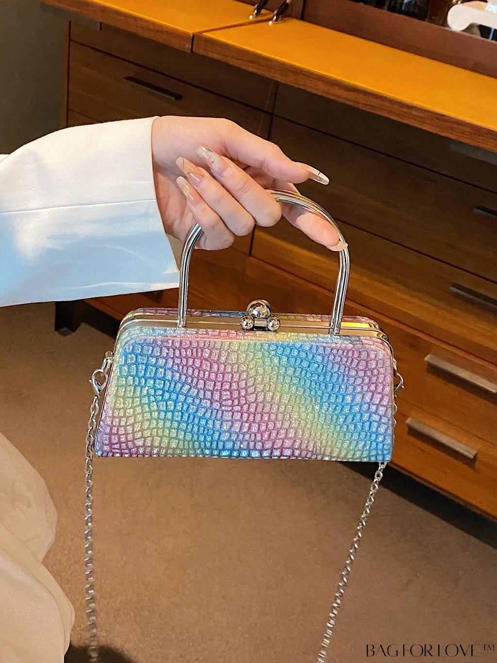 BagForLove - Chic Crocodile Pattern Tote: Fashionable, Simple, and Casual for Women