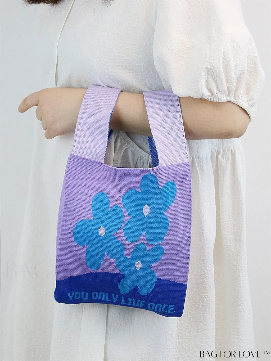 BagForLove - Chic Heart-shaped Contrast Tote: Fashionable Knitted Bag with a Pop of Color