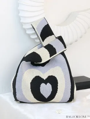 BagForLove - Chic Heart-shaped Contrast Tote: Fashionable Knitted Bag with a Pop of Color
