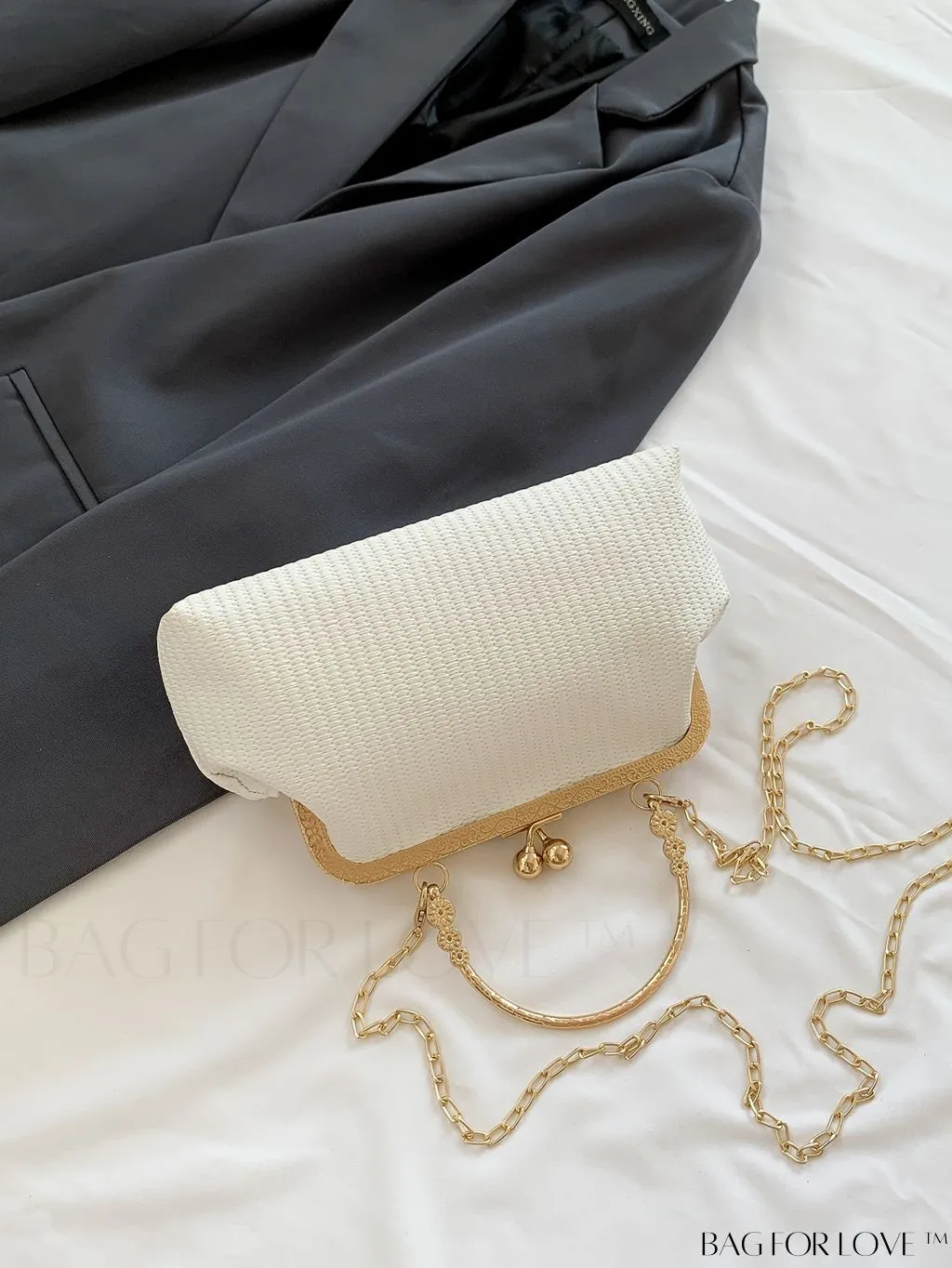 BagForLove - Chic Khaki Crossbody Handbag with Chain Strap - Effortlessly Fashionable and Versatile