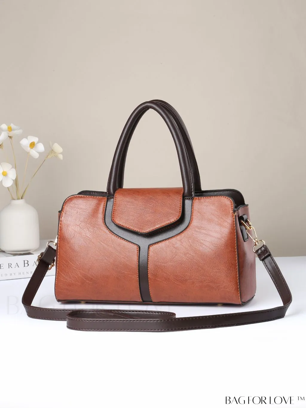 BagForLove - Chic Solid Color PU Leather Womens Handbag - A Fashionable Investment