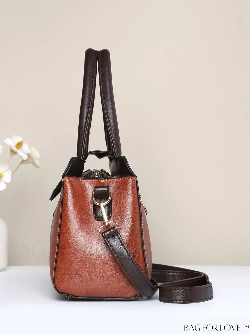 BagForLove - Chic Solid Color PU Leather Womens Handbag - A Fashionable Investment