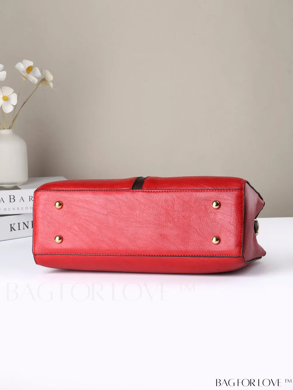 BagForLove - Chic Solid Color PU Leather Womens Handbag - A Fashionable Investment