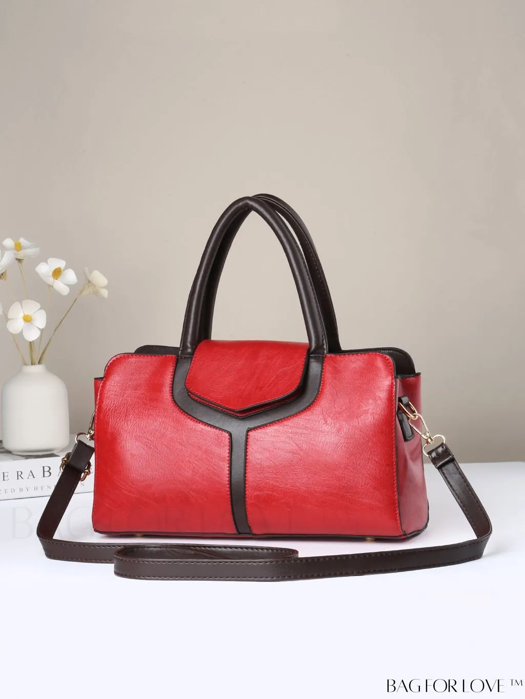 BagForLove - Chic Solid Color PU Leather Womens Handbag - A Fashionable Investment