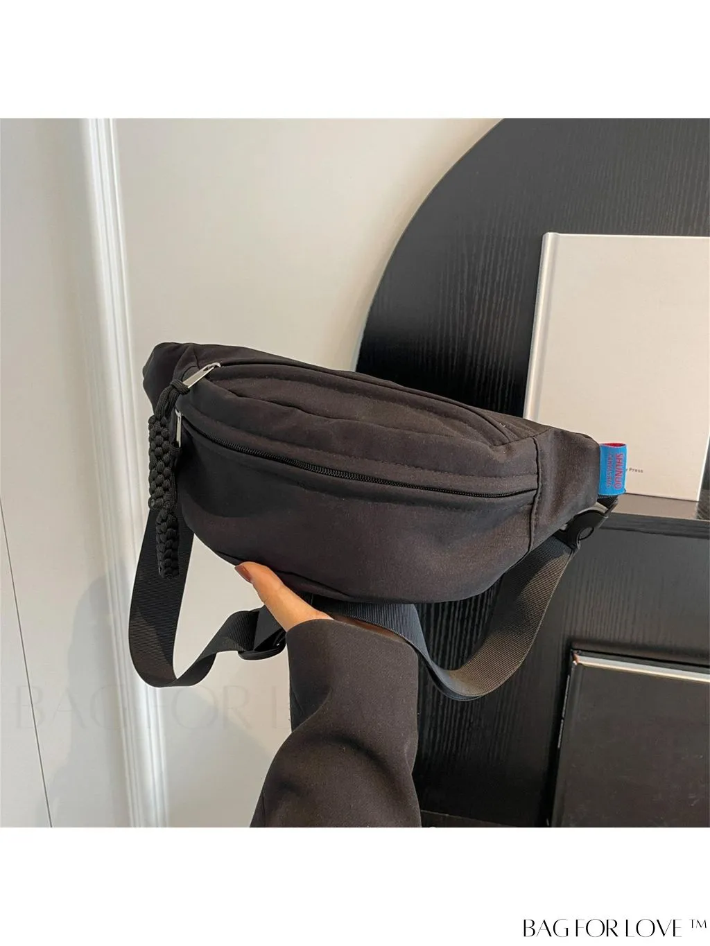 BagForLove - Compact Canvas Fanny Pack with Zipper â Minimalist and Portable