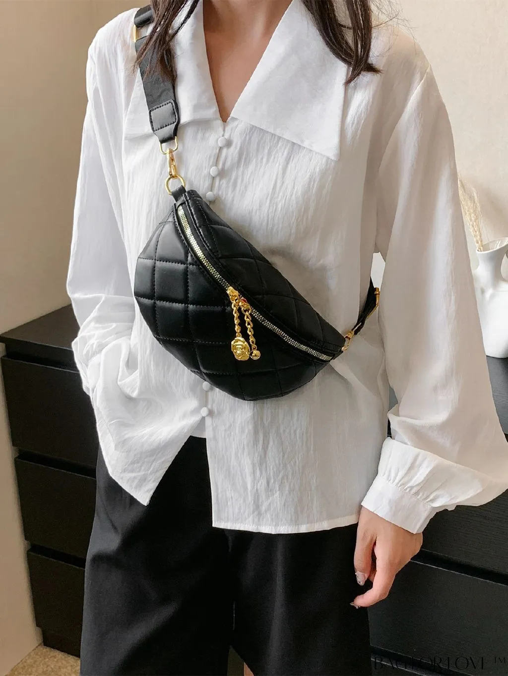 BagForLove - Stylish Minimalist Waist Bag with Solid Color and Elegant Stitching