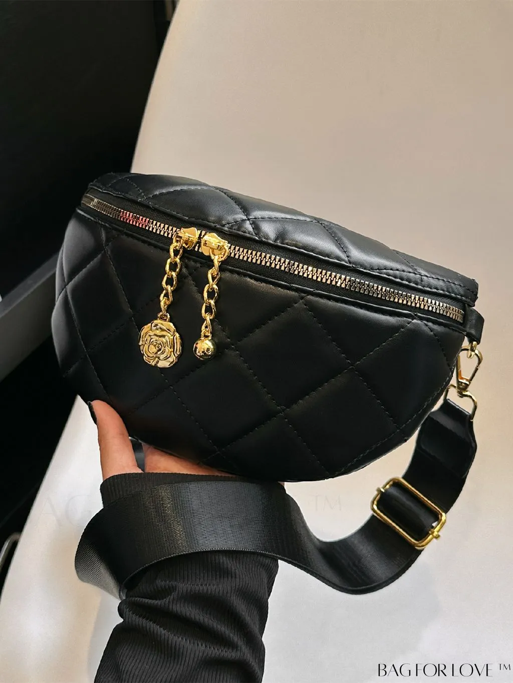 BagForLove - Stylish Minimalist Waist Bag with Solid Color and Elegant Stitching