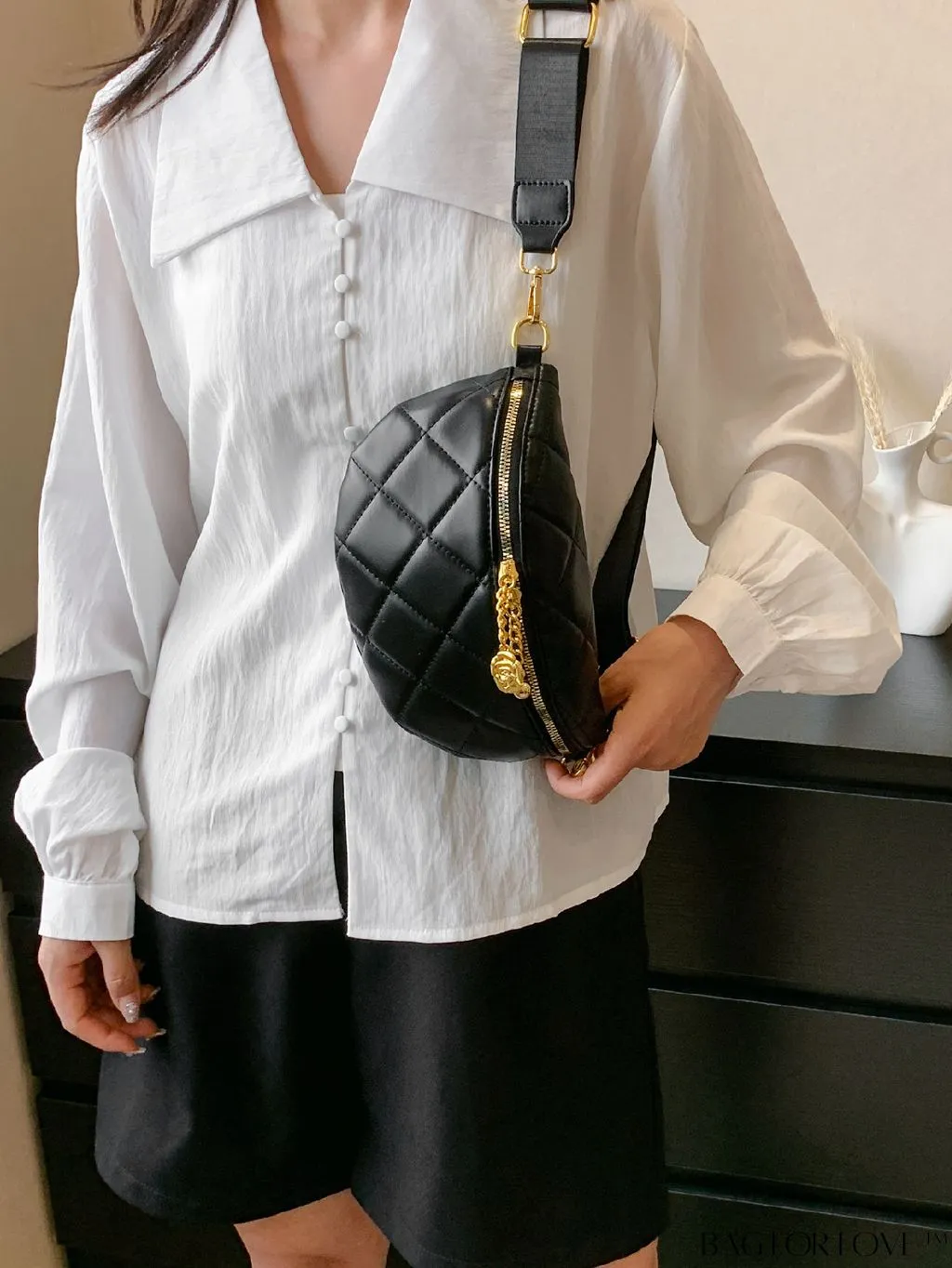 BagForLove - Stylish Minimalist Waist Bag with Solid Color and Elegant Stitching
