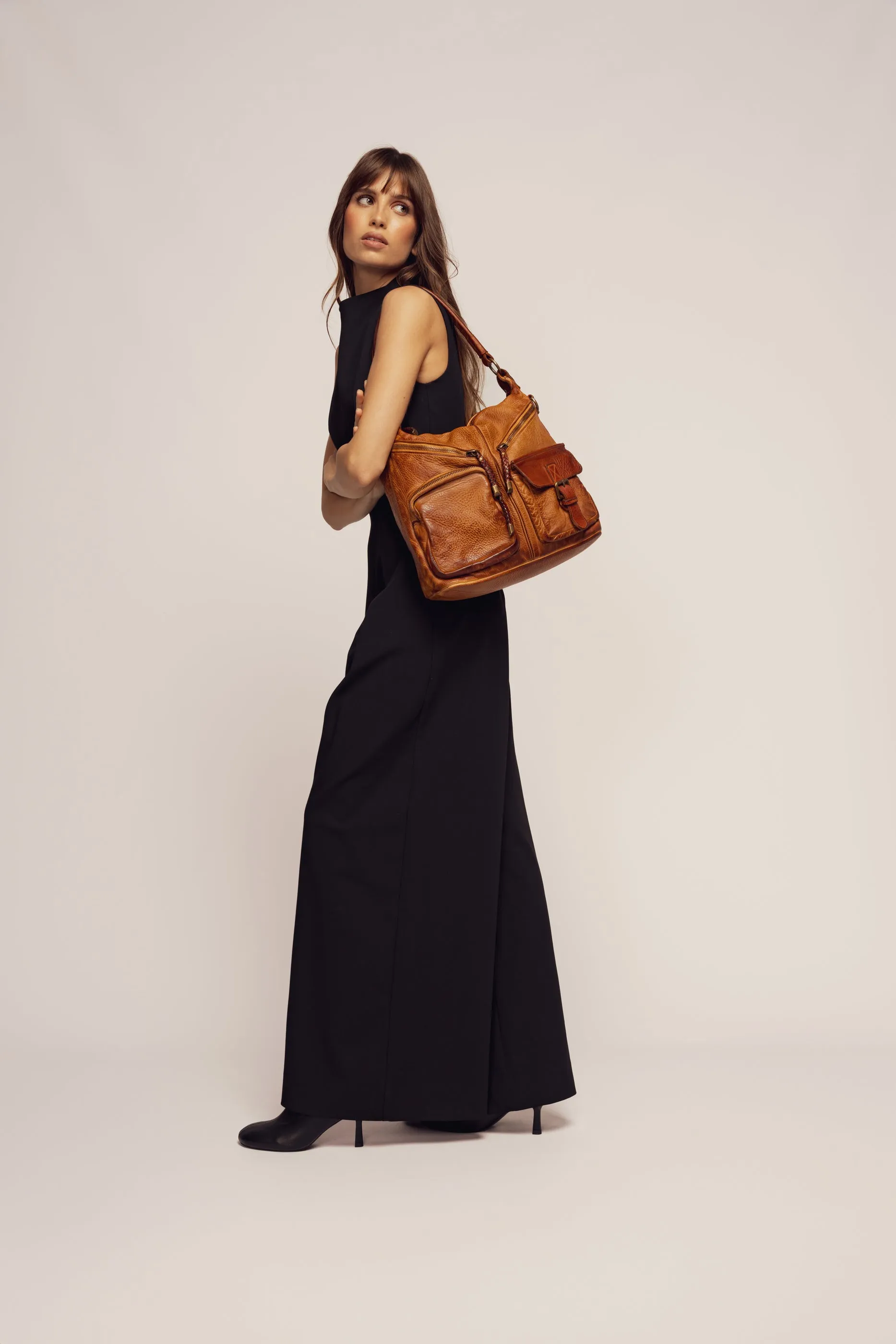 Bayside84 Multipocket Shoulder Bag - Cognac