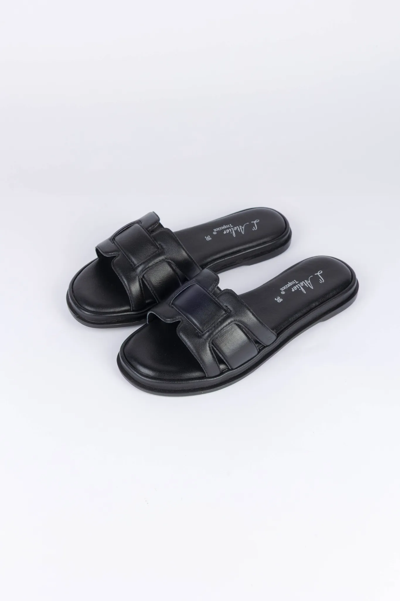 CHARLIE SANDALS - BLACK