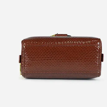 CM-BG122653 Women Elegant European Style Geometric Versatile Shoulder Bag - Brown