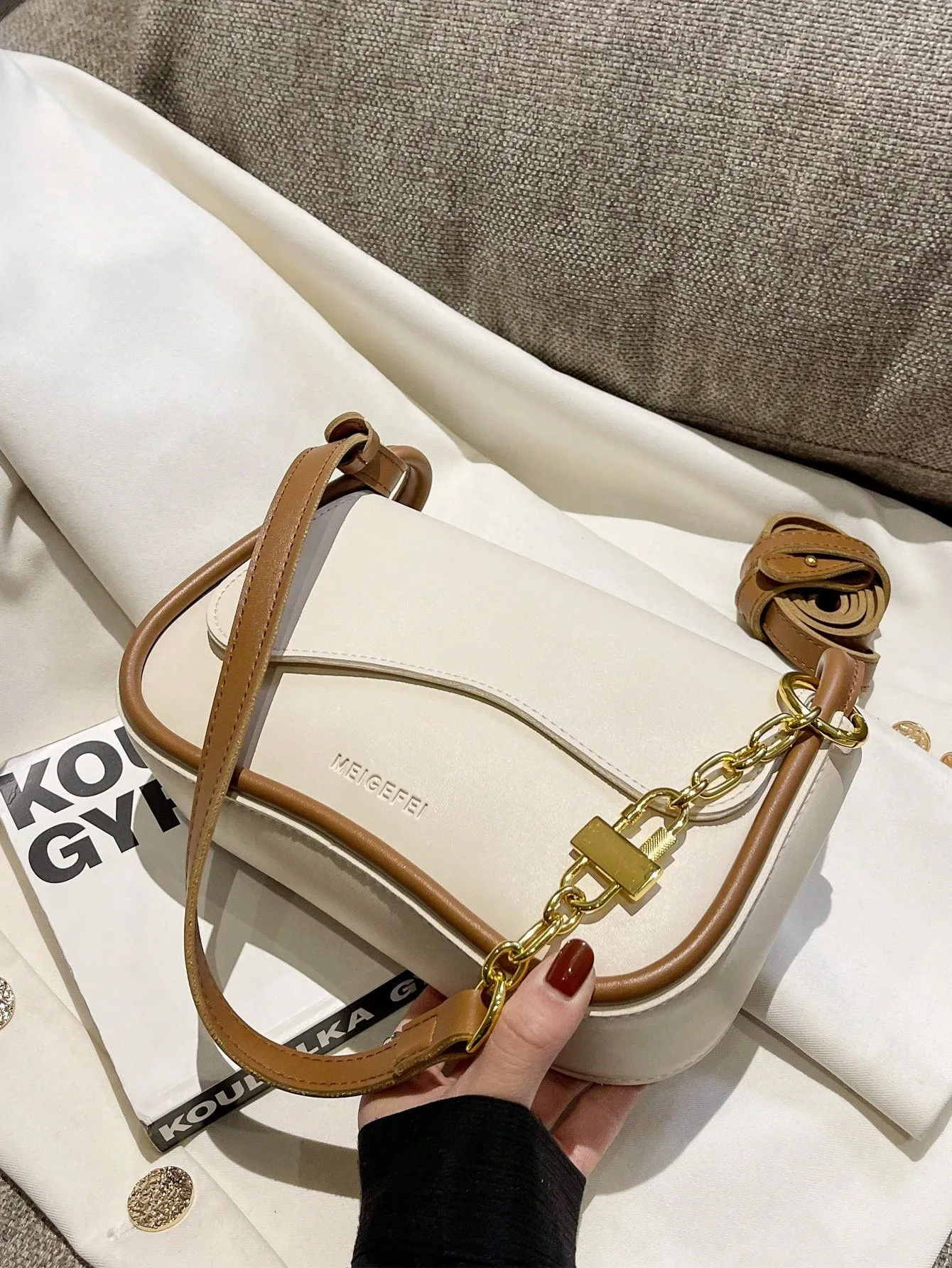 Color block Small Saddle Bag - Beige