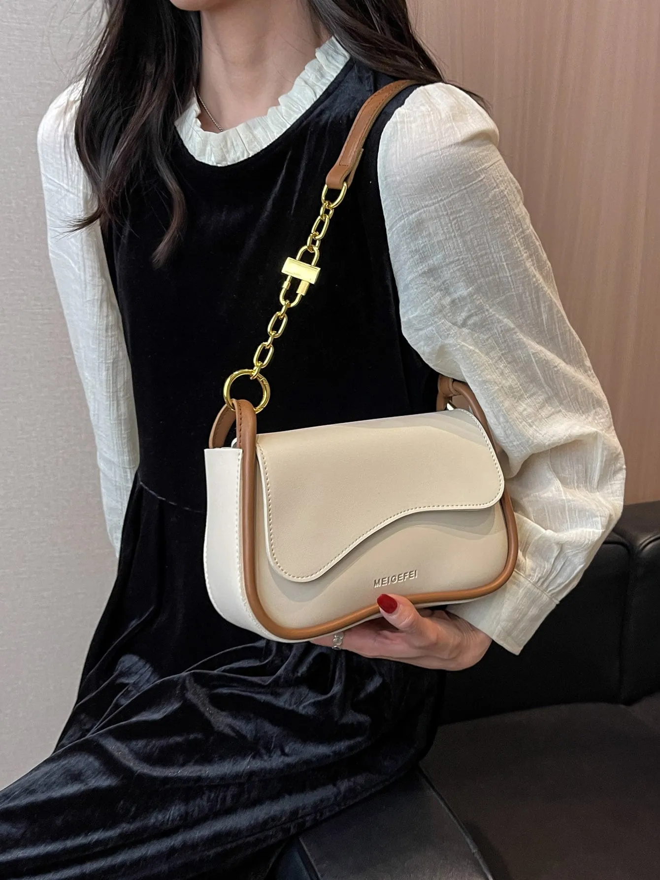 Color block Small Saddle Bag - Beige