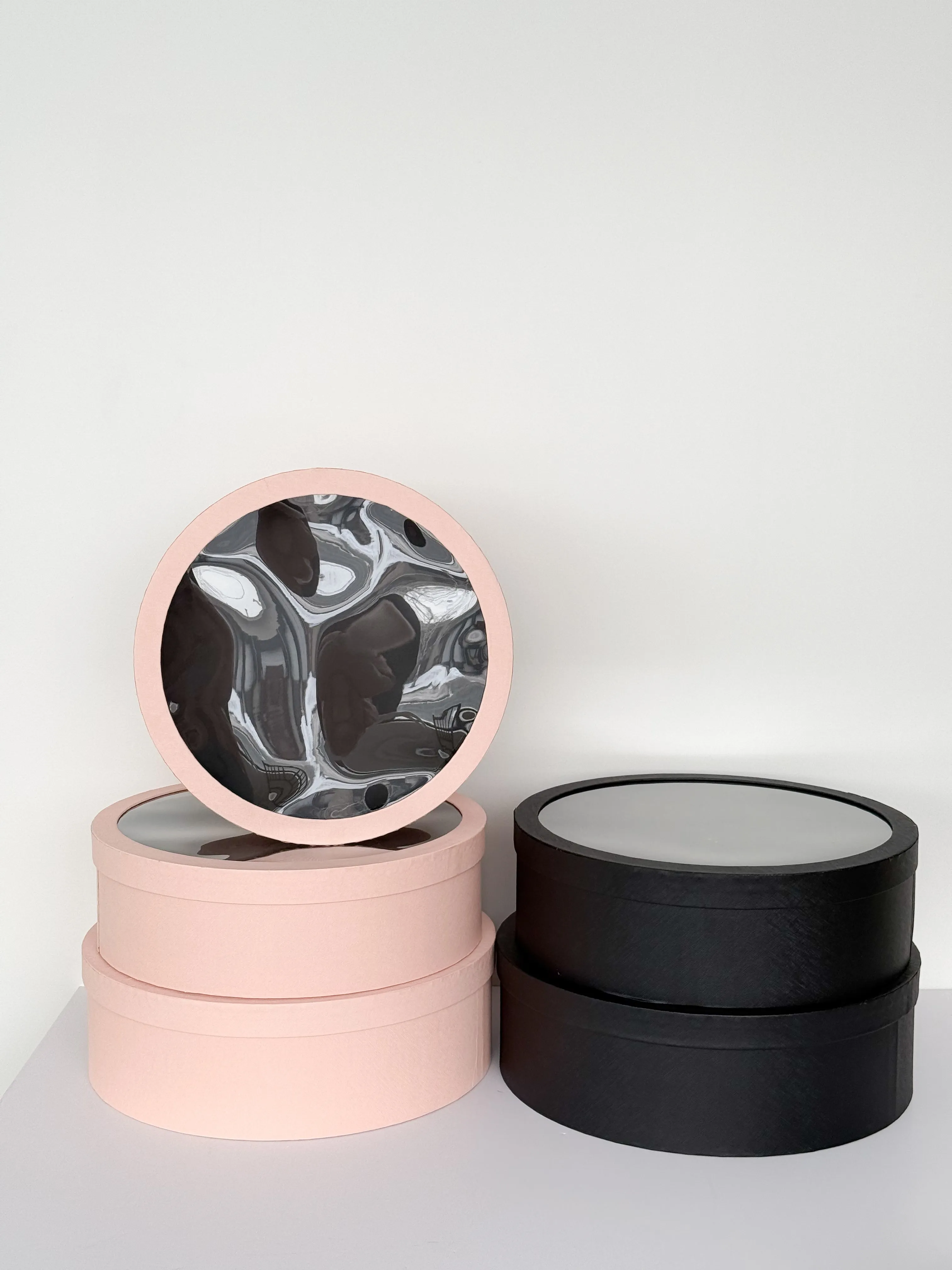 Double Extra-Large Round Flower Box with Clear Lid – Three Sizes, Two Colors
