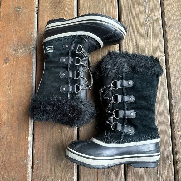 EUC SOREL Joan Of Arctic Black Leather Waterproof Lace Up  Snow Boot - Youth 4