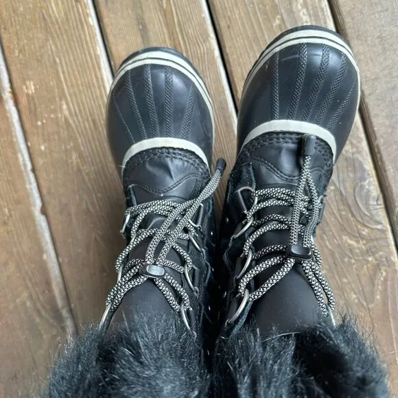 EUC SOREL Joan Of Arctic Black Leather Waterproof Lace Up  Snow Boot - Youth 4