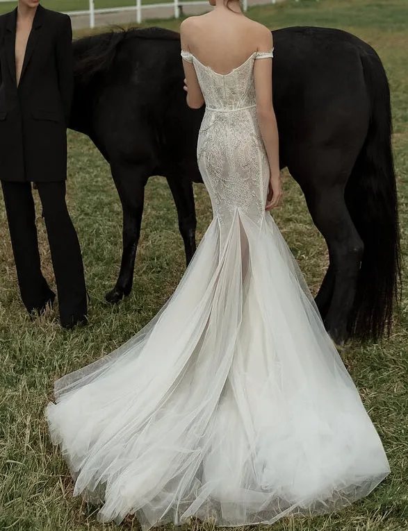 Exquisite Lace Mermaid Wedding Dress with Off Shoulder Straps ET3021