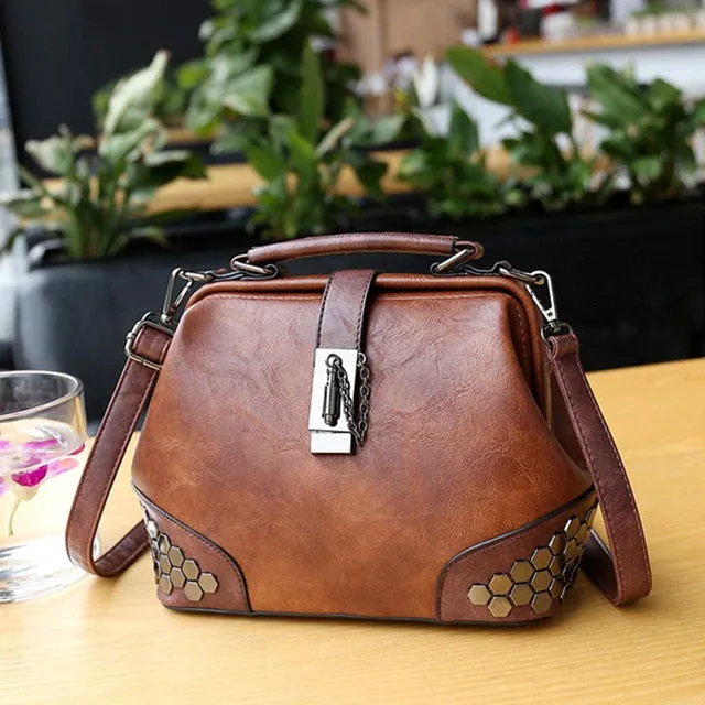 Fashion Women Handbags Women Leather Shoulder Bag Female Crossbody Handbag Totes Lock Chain Rivets Vintage Woman Doctor Bags