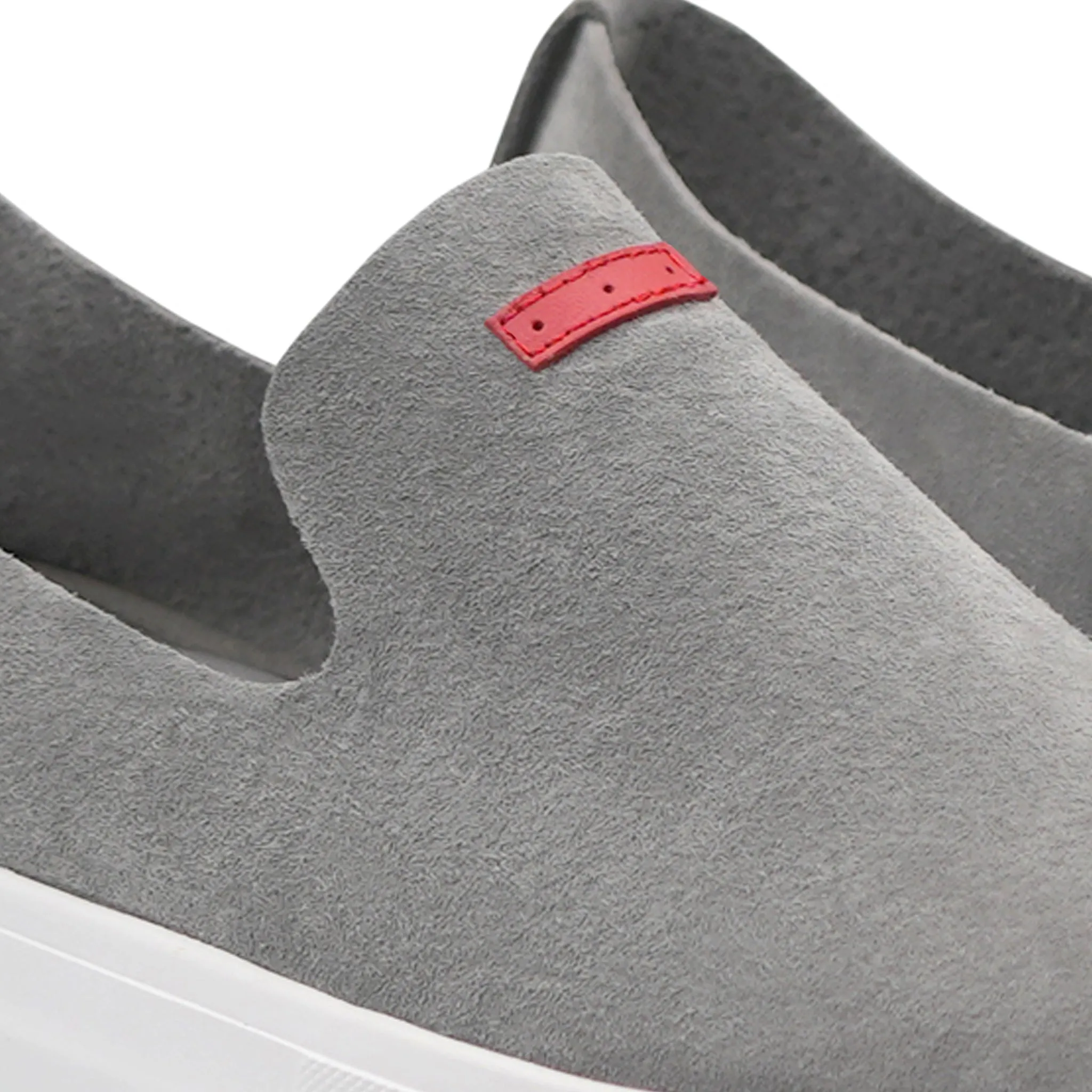 Glover / Dark Grey Pig Suede / White