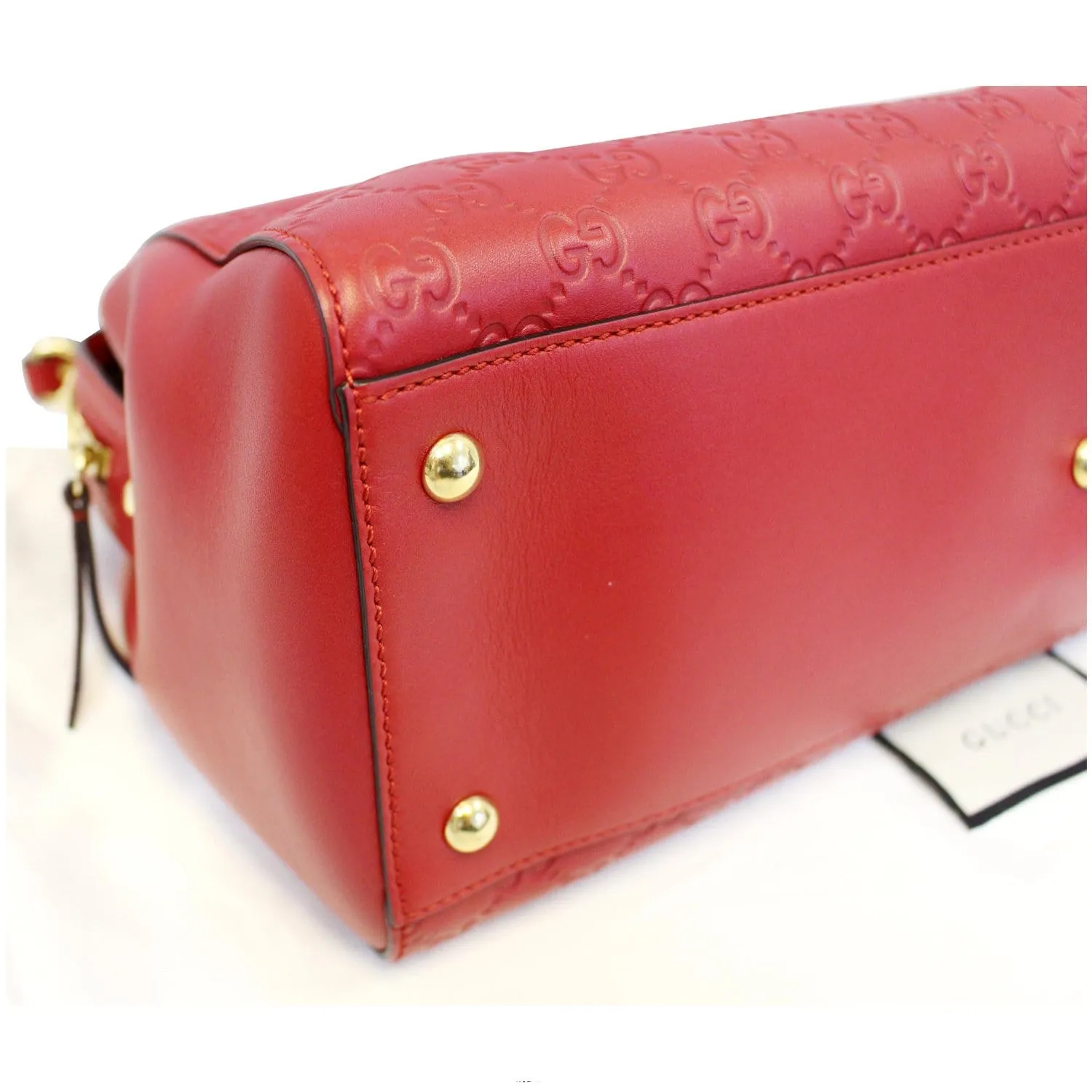 GUCCI Guccissima Leather Soft Signature Shoulder Bag Red