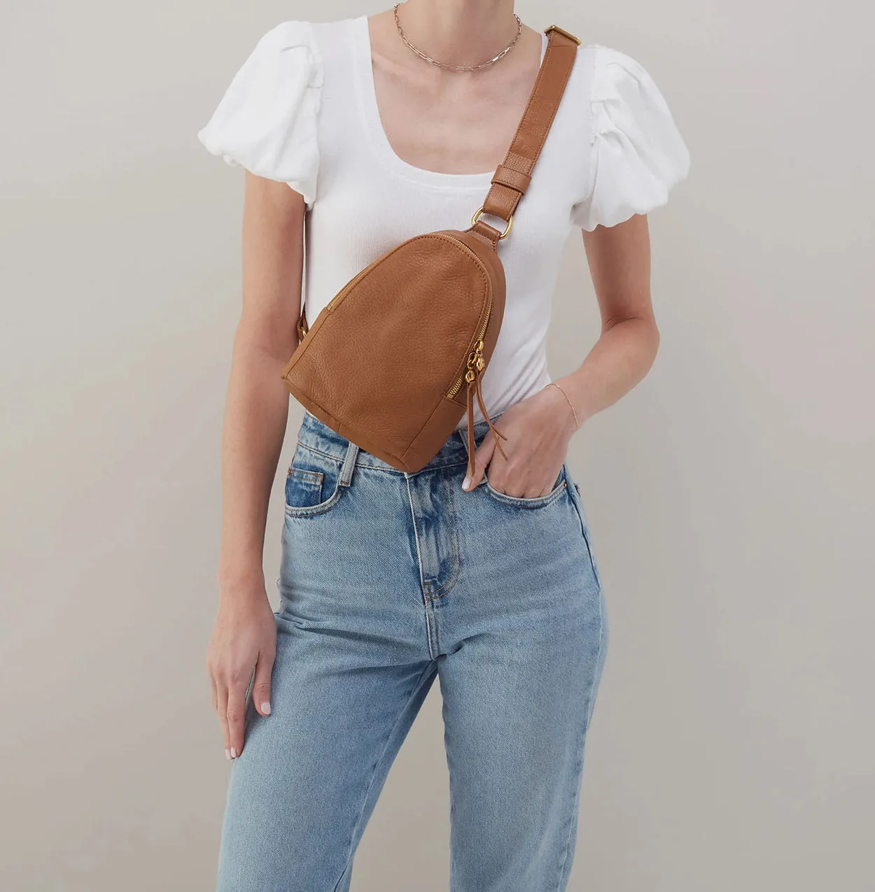 Hobo FERN Sling - Warm Honey
