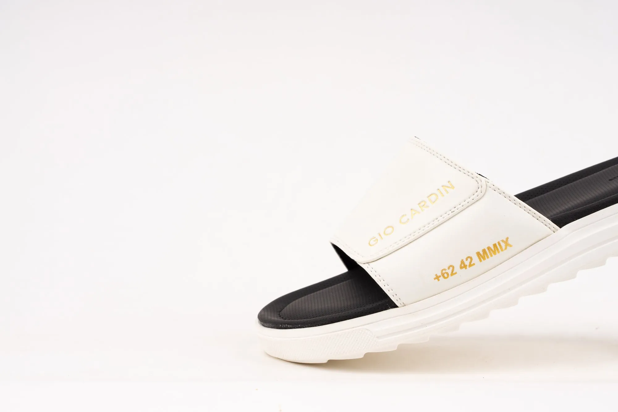 JUDE SLIDES | TRIPLE WHITE | UNISEX