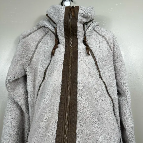 KUHL Women’s Flight Jacket Size Small Cream / White Stone in Small