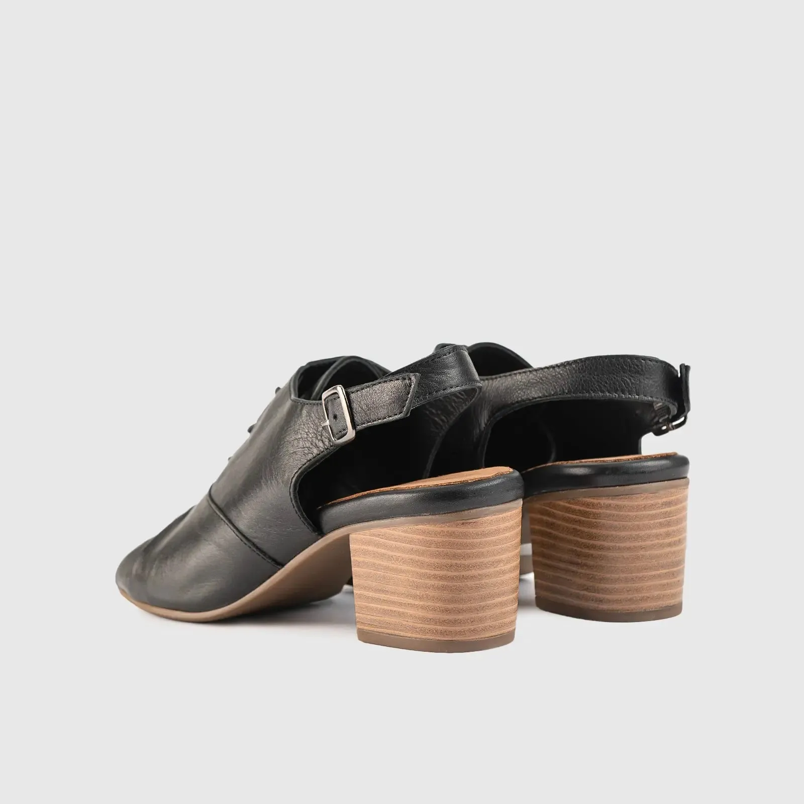 Leather Comfort Block Heel Sandal Navy 6012