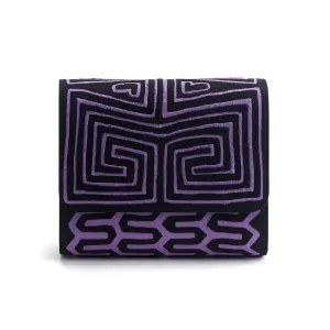 MAISI IN PURPLE CLUTCH