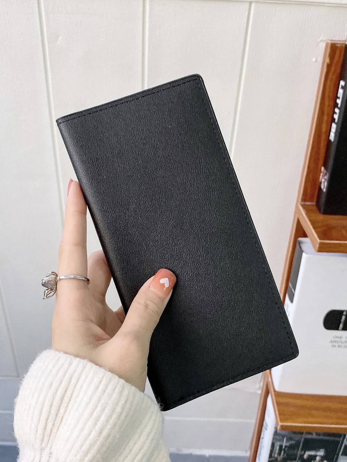 Minimalist Textured Long Wallet - Black