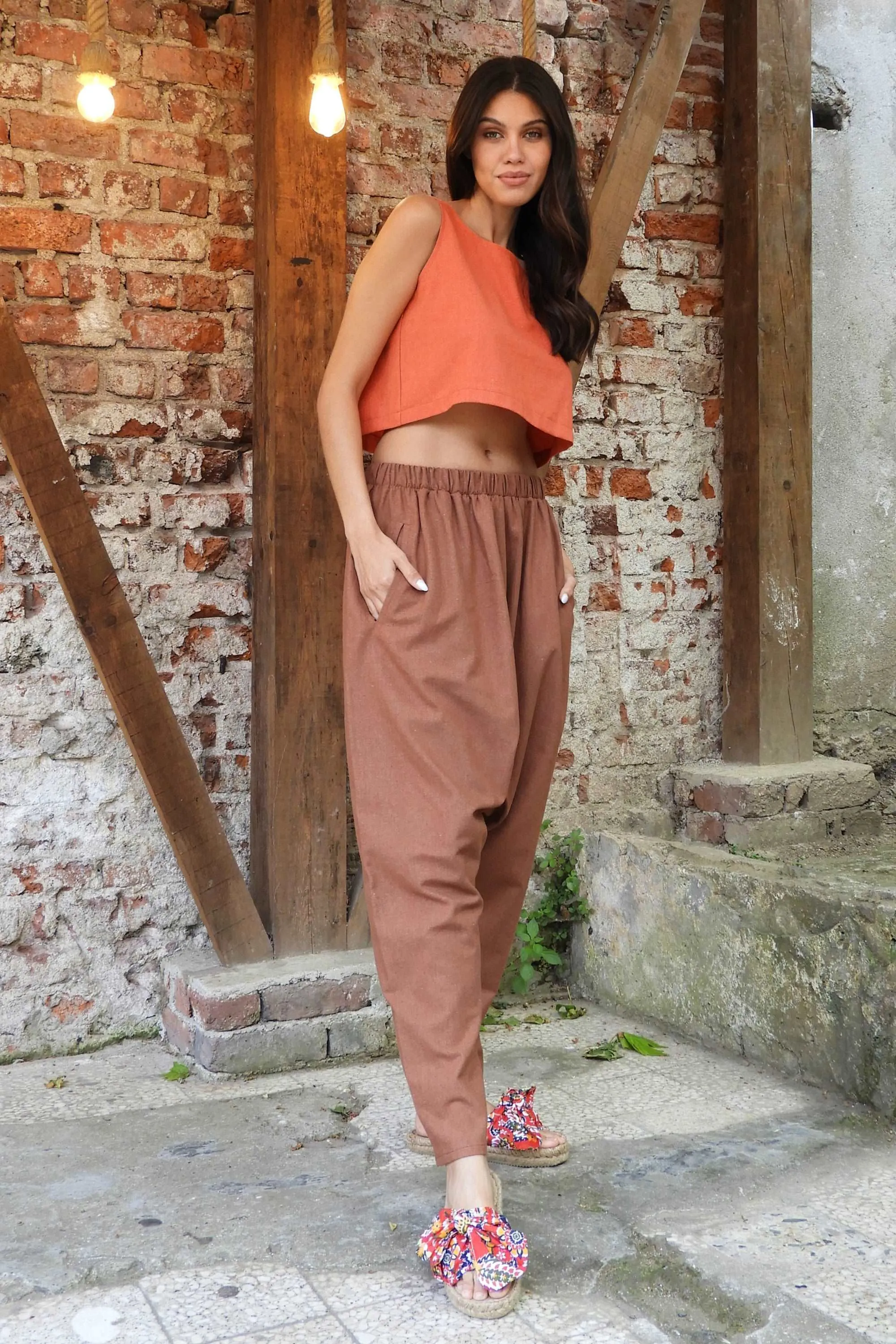 MOON Women's Linen Blend Harem Pants (Brown)