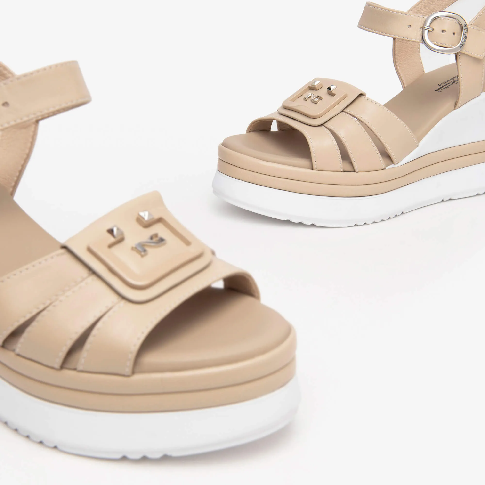 NeroGiardini Cream Leather Wedge Sandals