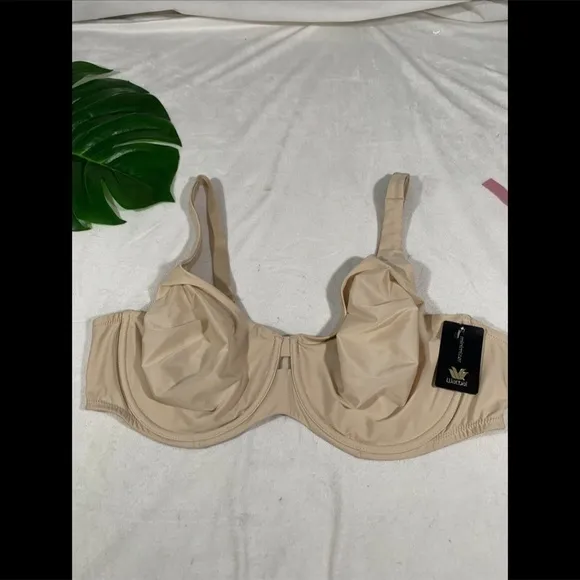 NEW Wacoal First Instinct Seamless‎ Underwire Bra D