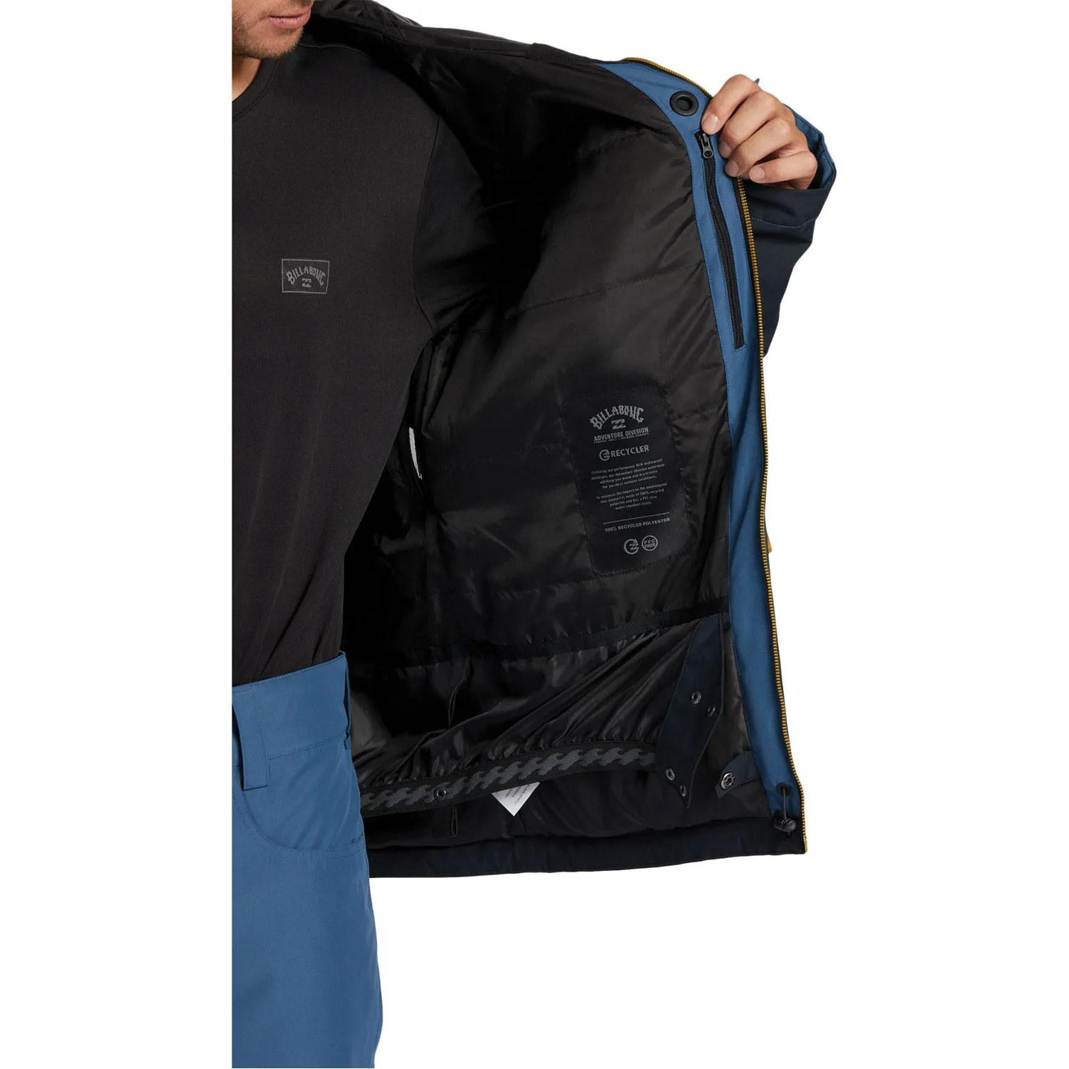 Outsider Jacket 2023