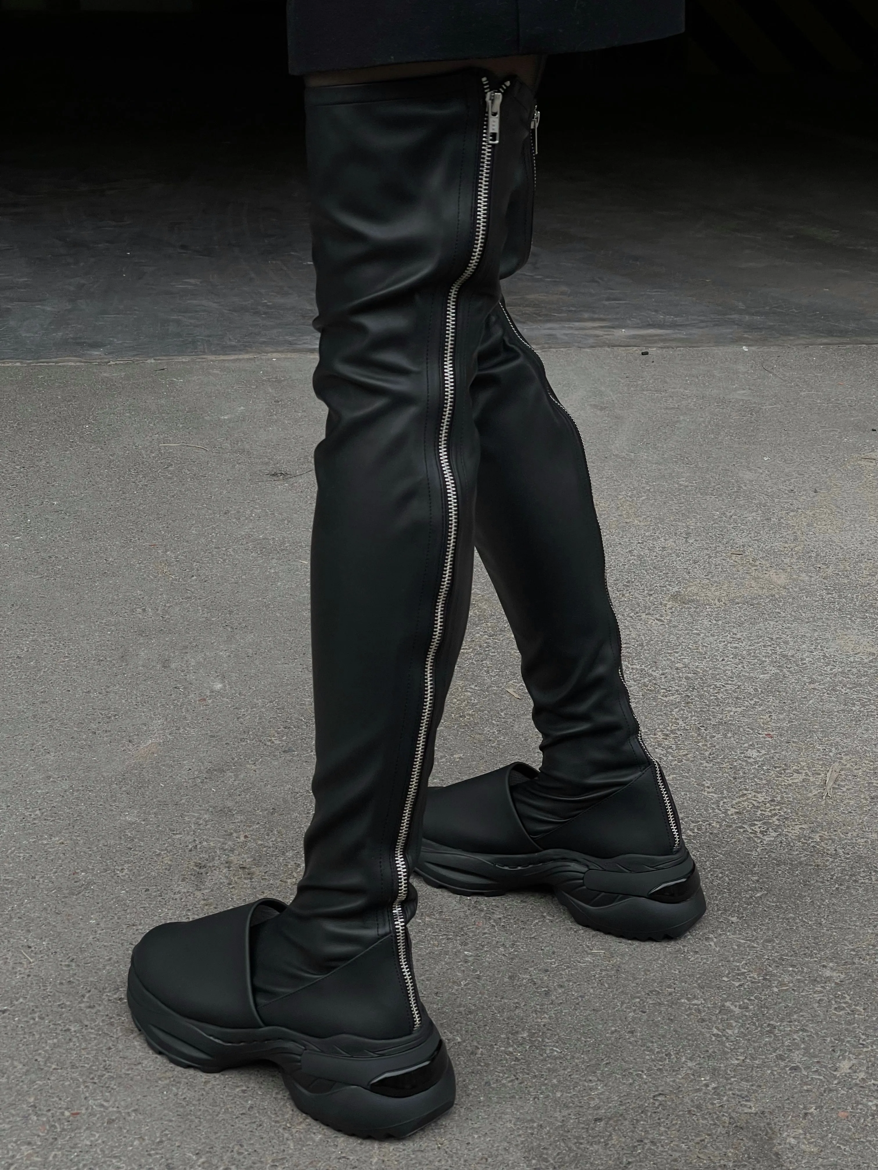 Overknee Tight Sneakers Black