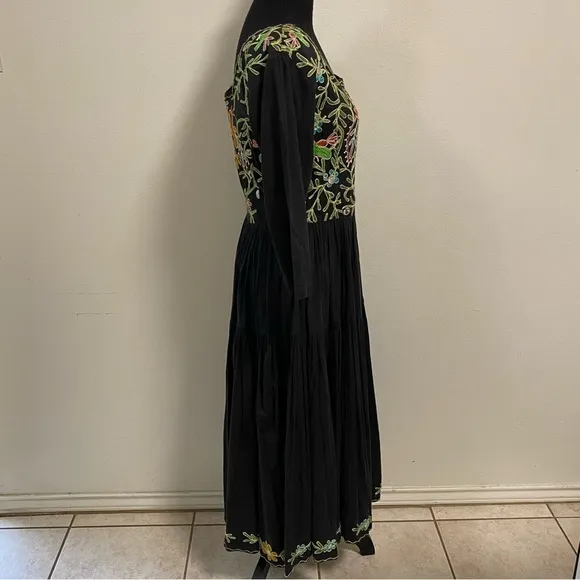 Passports of Pier 1 Dress Women’s Size Small Black Embroidered Cotton MIDI Dress
