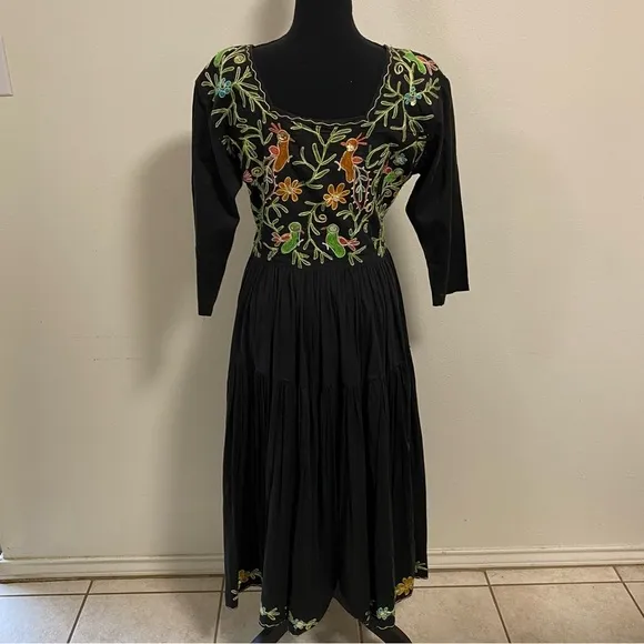Passports of Pier 1 Dress Women’s Size Small Black Embroidered Cotton MIDI Dress