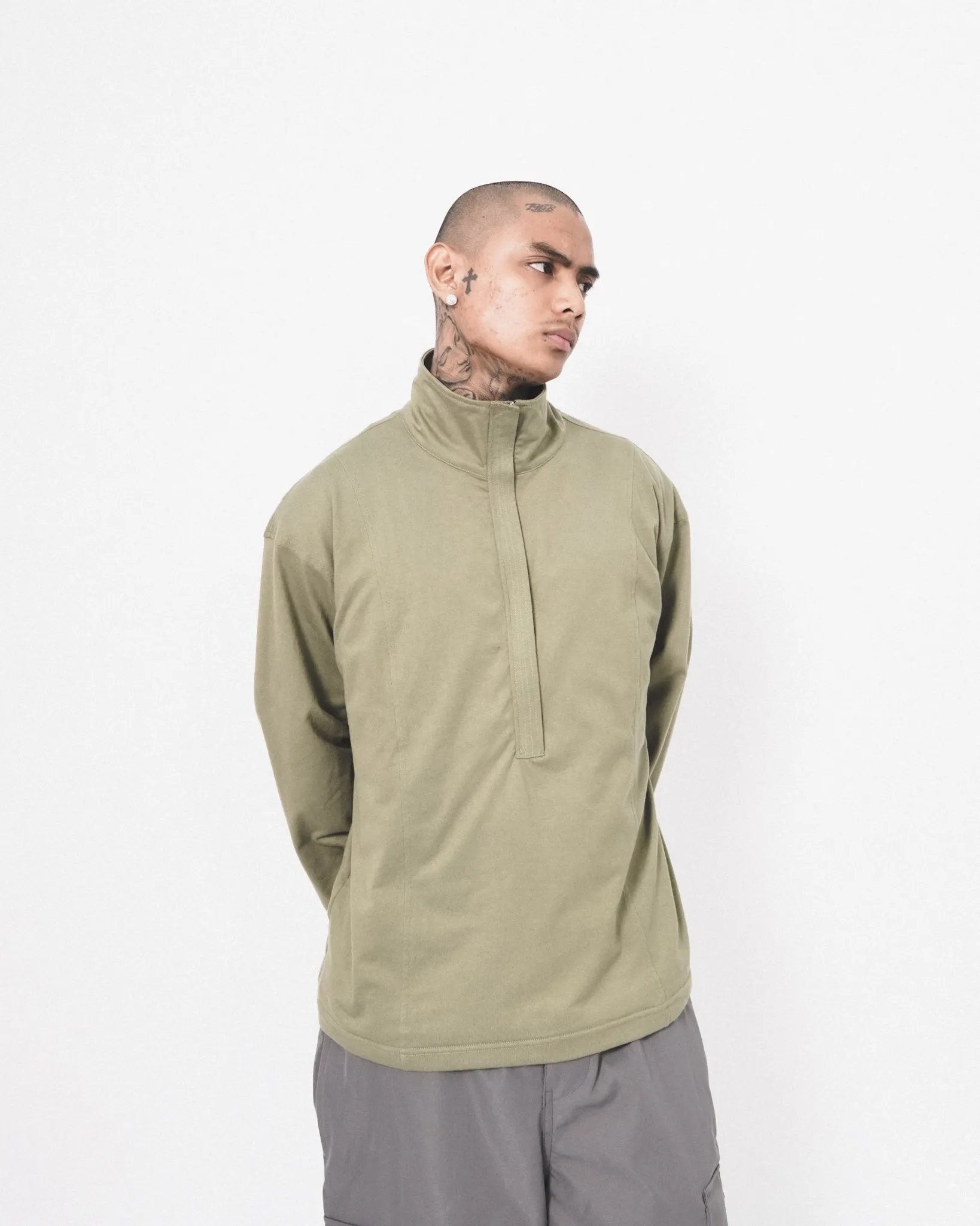 QUARTER ZIP L/S TEE IN OLIVE