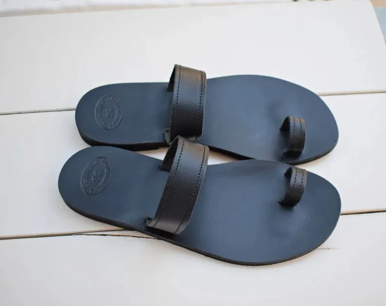 Ring Toe Sandals