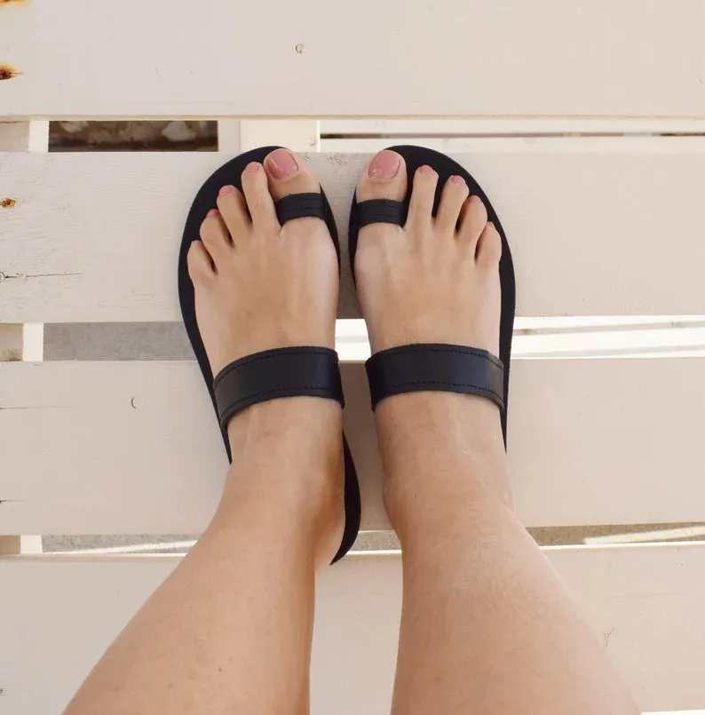 Ring Toe Sandals