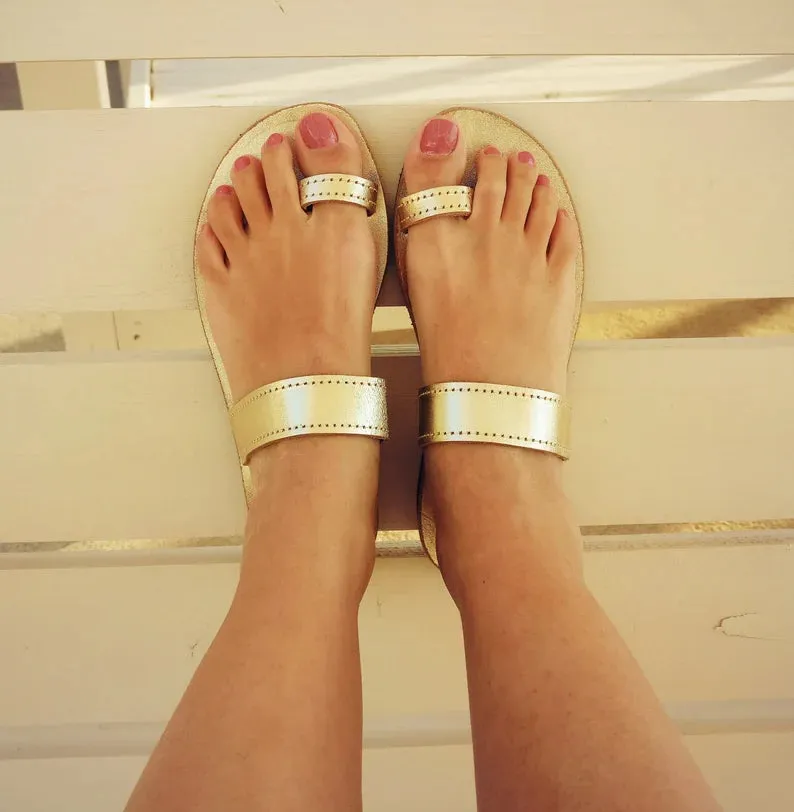 Ring Toe Sandals