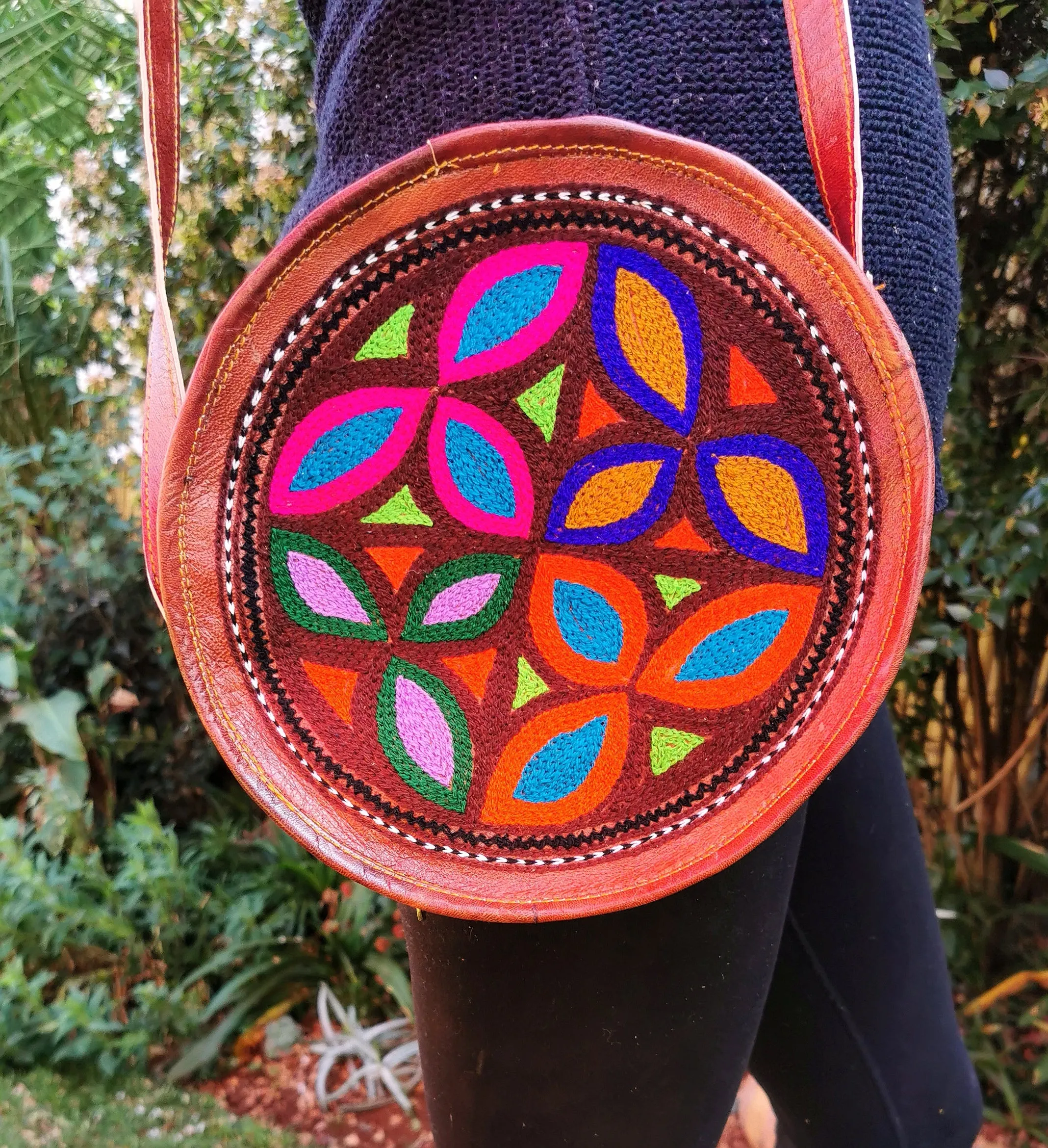 Round Leather Sling Bag (Large)