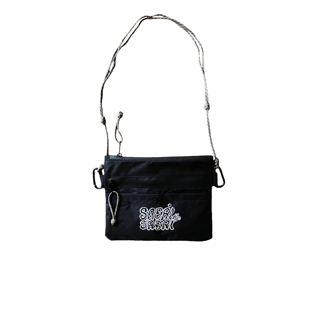 SABAI SABAI NYLON SLING POUCH BAG (BLACK / WHITE)